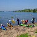 Всем по коням!  В компании затесались один надувной каяк и один SUP 