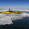 Амурский залив был плотно забит льдом, углубляться в который решили без лишнего фанатизма, поскольку принудительный дрейф в Корею в наши планы не входил.