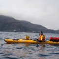 Наши с
Костиком каяки Prijon Yukon Expedition роют носом волну, из-за этого скорость у
нас несколько снижается. Морской каяк Влада Hasle Expedition за весь поход ни
разу не зарылся носом в волну. Костик жалуется, что его укачивает.