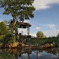 По некоторым направлениям можно заплыть прямо в населенные пункты, где водная дорога переходит в классическую говнотечку. 