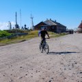 По дороге предлагаю заехать в&nbsp;местный аэропорт. Женя категорически отказывается, но готов меня подождать.&nbsp;Странно, откуда такая боязнь аэропортов?Аэропорт умиляет своей&nbsp;патриархальностью. Такое ощущение, что его тоже построили монахи где-то в&nbsp;первой половине XIX века.&nbsp;